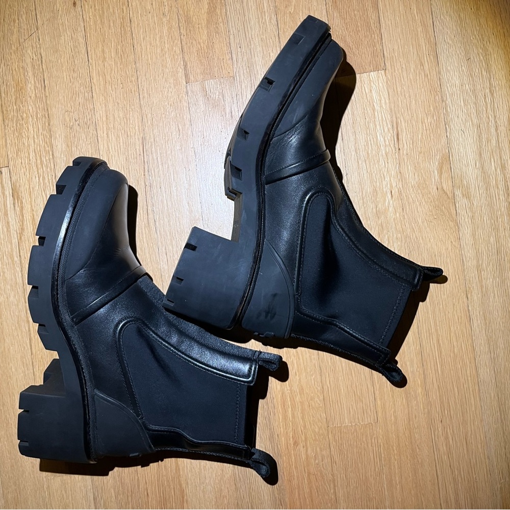 Authentic Tory Burch Black Women's Chelsea Boots Women’s Size 10.5